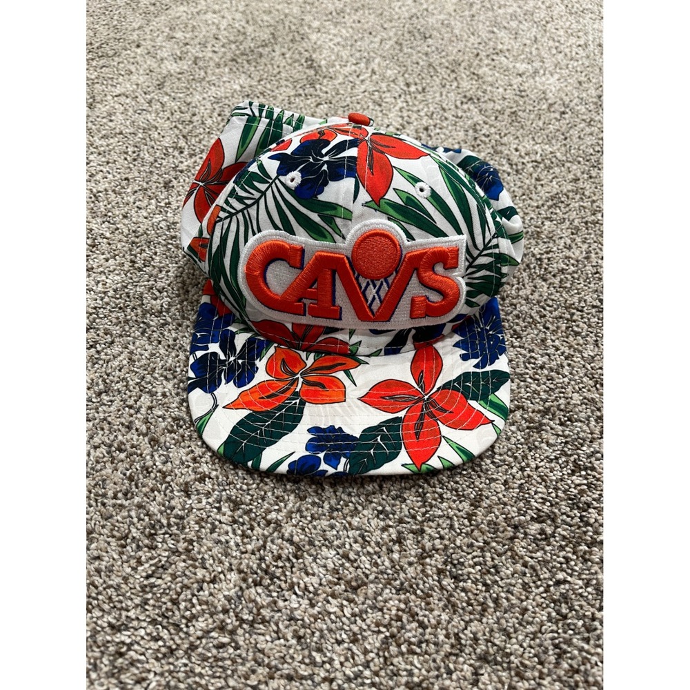 New Era Cleveland Cavaliers 9FIFTY Snapback Hat NBA Floral Tropical Print‎ OSFM